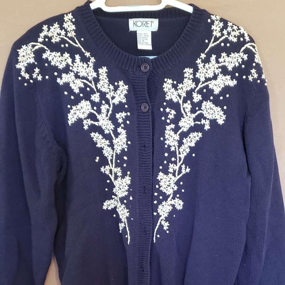 Sweater, button-up, Purple/Blue with white flower design, Koret, Size Medium